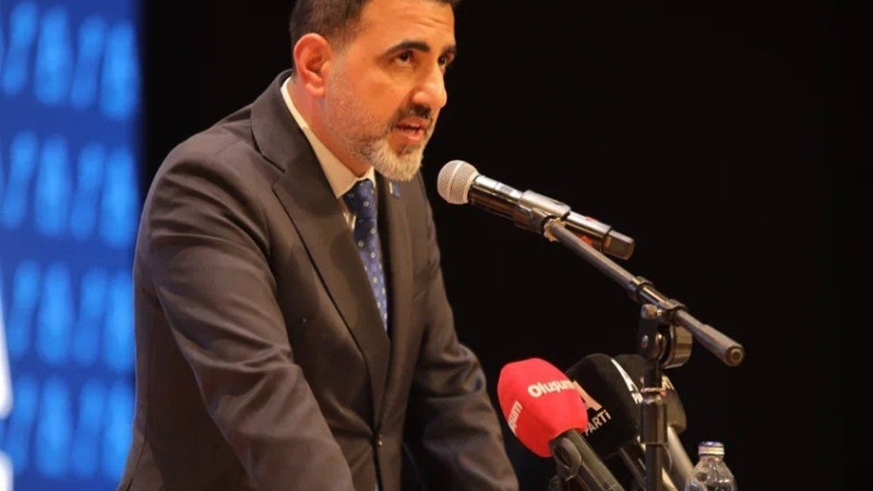 ÜZÜMCÜ’DEN 8 MART MESAJI: KADINLAR GÜÇLENİRSE, TÜRKİYE GÜÇLENİR!  