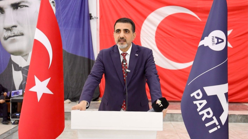 Yavuzeli’nde Tarihi Kalabalık: ÜZÜMCÜ’nün Kongresi Siyaseti Hareketlendirdi