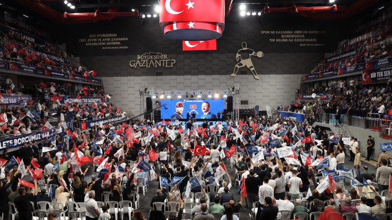 5. GAZİANTEP’TEN GÜÇLÜ KATILIM: ANAHTAR PARTİ SALONLARA SIĞMADI