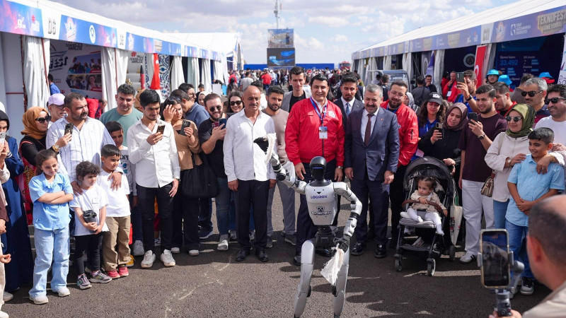 BAŞKAN YILMAZ TEKNOFEST GÜNEYDOĞU’DA YILMAZ: “TEKNOFEST BU ÜLKENİN TEMİNATIDIR”